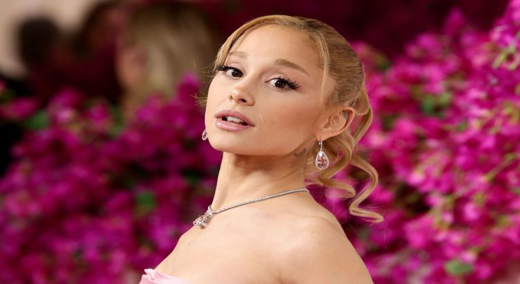 5 Facts about Eternal Sunshine Deluxe, Ariana Grande's New Album