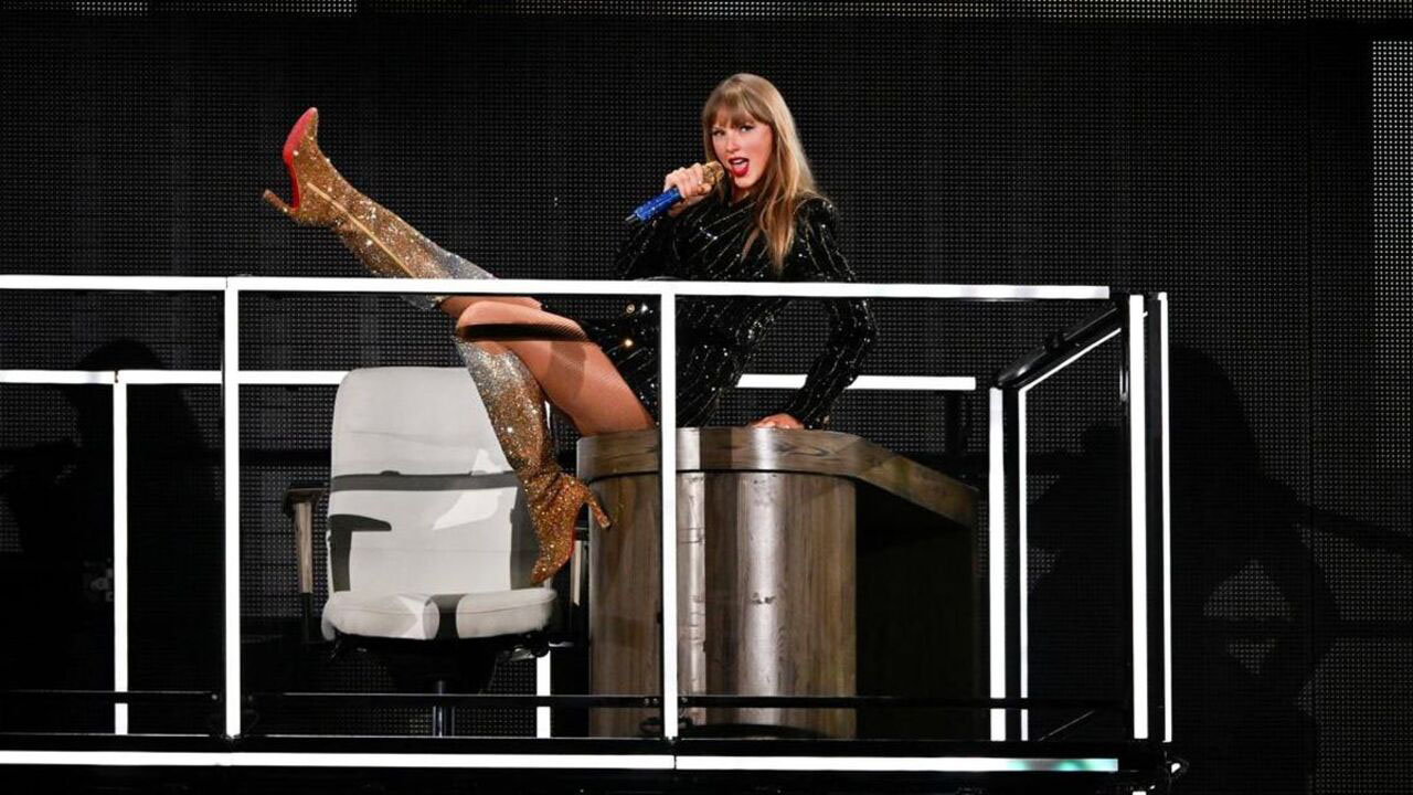 Taylor Swift Plans to Buy Back the Masters of Her Six Old Albums from Shamrock Capital
